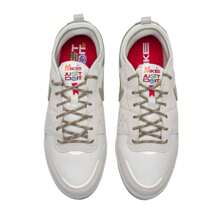 Nike 青少年休闲运动鞋，舒适百搭 HV6003-131 - 白/帆白/大學紅/礦石灰/淺橄欖綠 - 查看 4