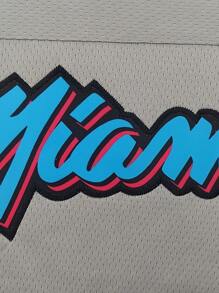 定制姓名号码男士刺绣篮球服，迈阿密灰色圆领无袖衬衫，适合派对、比赛、训练、竞技等各种场合，DIY 定制，尺码 S-XXL。风格时尚、潮流、休闲、简约别致、个性化、定制、独一无二。男士服装、胶囊衣橱、男士基础/街头风格，是送给他、男友、家人、朋友的理想礼物，适合生日、度假/节日、学校/比赛、运动/攀岩等各种场合。 - 灰色 - 查看 3