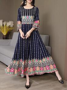 Style Bohemian Printed Embroidered Dress, Vintage Flowy Long Dress, Casual Holiday Beach Wear, Plus Size - Violet Purple - View 3