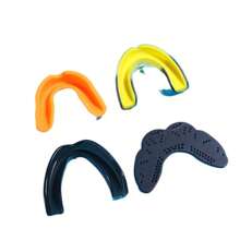 通用拳击跆拳道拳击道跆拳道综合格斗篮球护具 - EVA 材质，耐磨牙齿保护器，混合颜色包装