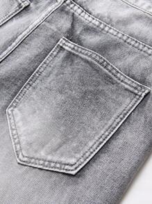 Szorty jeansowe dla nastolatków w kolorze jasnoszarym, z listewkami i wąsami kota, zniszczone, wąskie, proste, średniej długości