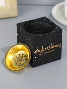 One Portable Aromatherapy Incense Burner With A Simple Square And Three-Dimensional Design. It Can Be Used For Home Decoration, Office Decoration, Decoration In Festive Occasions And Yoga Places, Etc., As Well As For Aromatherapy. It Can Also Be Used As A Holiday Gift, A Ramadan Gift, An Eid Al-Fitr Decoration Or A Living Room Accessory. - Multicolor - View 3