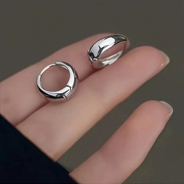 1 Pair Minimalist Smooth Water Drop Design Silver Color Hook Earrings, Fashionable Ear Studs Earring, Perfect Gift For Valentine's Day, New Year,Mom,Mother,Mother's Day,Gift