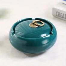1pc Nordic Glazed Ceramic Ashtray, Simple & Fashionable Covered Windproof Home Ashtray, Suitable For Valentine's Day