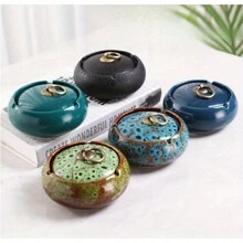 1pc Nordic Glazed Ceramic Ashtray, Simple & Fashionable Covered Windproof Home Ashtray, Suitable For Valentine's Day