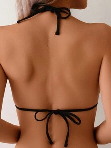 Nuovo set di bikini sexy e alla moda con lacci e catena, costume da bagno a due pezzi per donne, adatto per la spiaggia estiva e le vacanze
