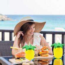 4 pièces Verres à pieds d'ananas avec couvercles et pailles, set de verres à boire pour fête. Verres à boire d'ananas avec couvercle et paille pour fête d'été, mariage, plage, thème tropical hawaïen (style de pailles aléatoire)