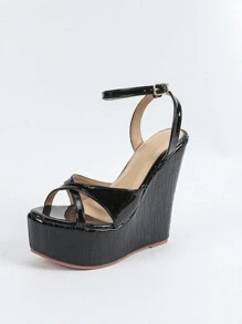 大码女式高台坡跟亮面露趾凉鞋