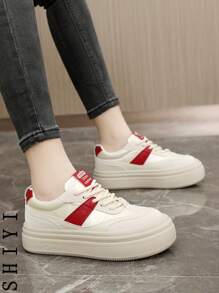 Zapatillas de plataforma minimalistas, versátiles y casuales de moda