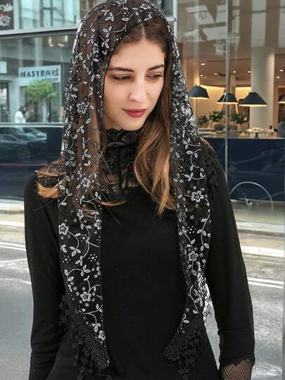 1 pieza Pañuelo triangular de mujer de unicolor con bordado de encaje, pañuelo bohemio de moda con flores huecas y rosas, con flecos, versátil para uso diario y todas las estaciones para vestir