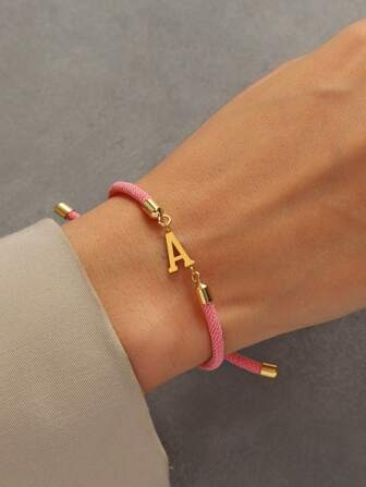1 件新款经典 A-Z 字母手链女士简约可调节彩色绳手链女士珠宝礼物