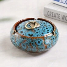 1pc Nordic Glazed Ceramic Ashtray, Simple & Fashionable Covered Windproof Home Ashtray, Suitable For Valentine's Day