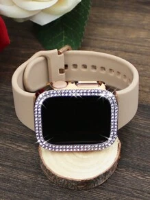 兼容 38mm、40mm、41mm、42mm、44mm、45mm、46mm 和 49mm 的 表带和表壳。采用柔软、运动休闲的硅胶表带，搭配双排镶钻、防震防刮的硬质 PC 穿孔保护壳。兼容 Ultra/11/10/9/8/7/6/5/4/3/SE 女士时尚表带和表壳。佩戴舒适，触控灵敏！ - 奶茶色錶帶+玫瑰金錶殼 - 查看 3
