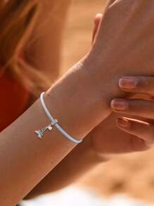 1颗925纯银塔形珠子，适合制作女士手链、手镯、DIY首饰以及日常搭配，是女孩的理想配饰。 - 鐵塔 - 查看 3