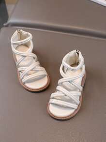 1双儿童时尚凉鞋，舒适女童罗马凉鞋，公主凉鞋。这些童鞋非常舒适透气，您的宝宝穿上就不想脱！