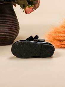 Girls Black Patent Cute Flat Shoes With Bow Decor - Black - View 7