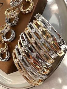 1 pezzo Braccialetto elegante con fiore cubico traforato, accessorio di gioielleria alla moda per donne e ragazze, adatto per uso quotidiano e per feste, un regalo perfetto
