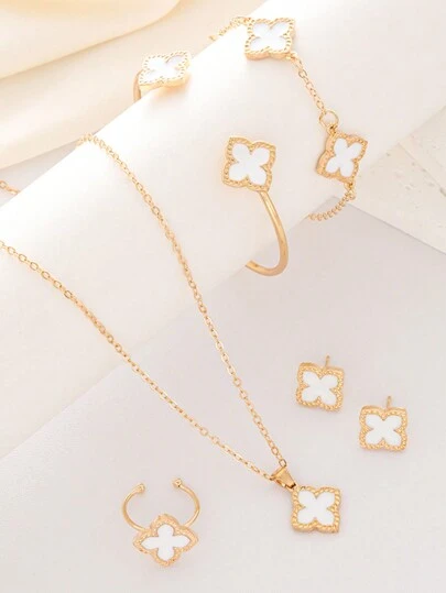 6 件套母亲节女士礼物，休闲珠宝套装包括项链、手链、手镯、耳环、戒指，采用幸运花设计