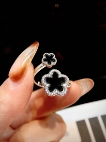 1pc Exquisite Lucky Four Leaf Clover Ring Ladies Jewelry For Women 925 Sterling Silver Birthday Ring Fine Jewelry For Girls Birthday Prom Party Gifts