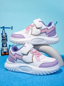 1 Pair Teenage Girls Casual Sports Low-Top Skateboard Shoes With Heart Decor, Cute & Fashion, Thick Soft Non-Slip Sole, Adjustable Hook And Loop Closure, Suitable For Daily Wear, PE Class, Travel & Multi-Occasions Colorful Sneakers