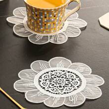 1pc Flower Design Hollow Vintage Style Cup Mat