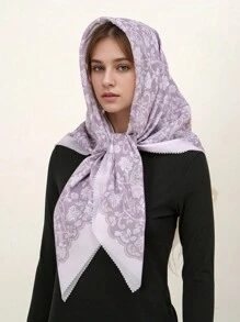 1条110*110厘米激光切割包边白色精致花卉印花大方巾，新款波西米亚风亚麻柔软轻盈透气波浪边头巾披肩花卉组合印花巴厘岛雪纺方巾披肩