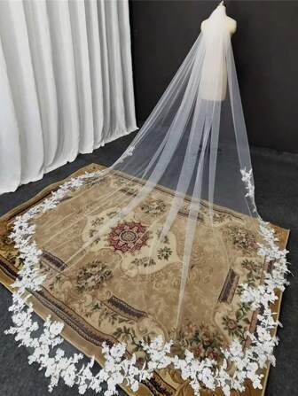 1pc Ivory Embroidered Elegant Cathedral Train Long Soft Mesh Veil With Gold Metallic Hair Comb, 2025 Lace Bridal Veil Fall Clothes For Women