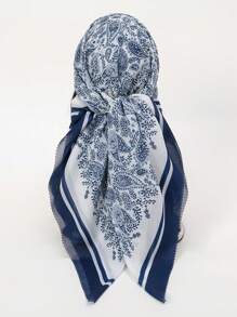 1条110*110厘米激光切割包边白色精致花卉印花大方巾，新款波西米亚风亚麻柔软轻盈透气波浪边头巾披肩花卉组合印花巴厘岛雪纺方巾披肩