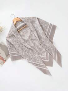 1条110*110厘米激光切割包边白色精致花卉印花大方巾，新款波西米亚风亚麻柔软轻盈透气波浪边头巾披肩花卉组合印花巴厘岛雪纺方巾披肩