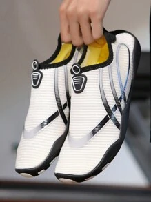 1 par de zapatos de agua para hombres para actividades al aire libre, zapatos de agua para la playa con Top de malla transpirable, secado rápido para natación, esnórquel, playa, deportes acuáticos, suela de goma antideslizante, adecuado para fiestas en la playa