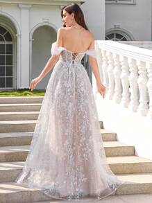 UNITHORSE 女士蕾丝刺绣花卉交叉后背可调节宽松白色伴娘礼服、婚纱、全白派对服装 - 白色 - 查看 2