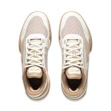 LI-NING 男子 WADE GENERATION Z 篮球鞋 - 球场专业运动鞋，透气，闪电之子基本款缓震，防滑减震 ABPU027 - 蛋殼/太妃糖棕色 - 查看 5