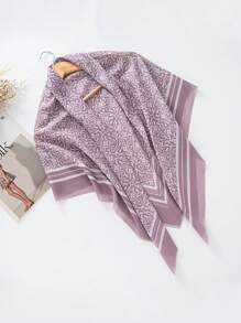 1条110*110厘米激光切割包边白色精致花卉印花大方巾，新款波西米亚风亚麻柔软轻盈透气波浪边头巾披肩花卉组合印花巴厘岛雪纺方巾披肩