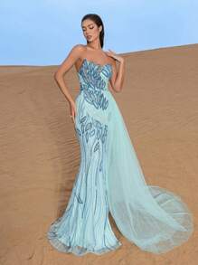 Faeriesty Haute Glamour Elegant Strapless Embroidered Gown With High Slit & Fitted Bodice - Perfect For Red Carpet Events, Gala Dinners, Weddings, And Luxury Cruises