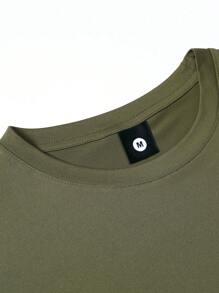 5pcs Men's Summer Basic Plain Short Sleeve T-Shirts, Regular Fit, Casual Sportswear Outdoor Lightweight Tops Tee