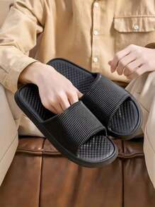 1 双男女通用室内拖鞋，柔软舒适速干 EVA 材质，防滑，适用于家居和浴室保暖，适合闺蜜节、宠物派对、嘉年华等场合。