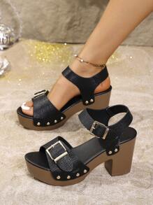 女士夏季新款欧美露趾铆钉扣带厚底粗跟休闲凉鞋