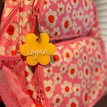 1 件定制亚克力钥匙扣，带线环，个性化花形名牌字母吊坠，行李牌吊饰，完美的返校礼物