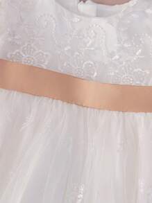 Baby/Toddler Girls White Wedding Flower Girl Dress, 0-2 Years Old, For Birthday Party And Wedding - White - View 3