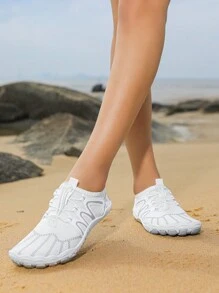 1 Pair Men's Fashionable Water Shoes, Adjustable Straps, Anti-Slip Comfortable Breathable Material, Rubber Outsole, Suitable For Outdoor Beach Walking, Beach Party, Park Cycling, Fitness Yoga - Casual Striped Low-Top Lace-Up Sports - White - View 5