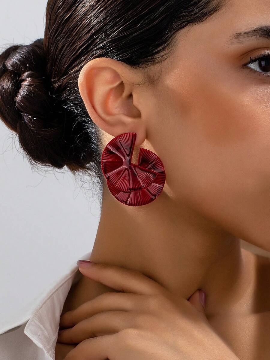 1 Pair Fashionable Versatile Geometric Metal Earrings - Red - View 1
