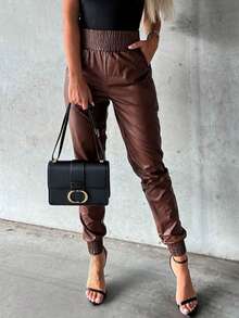 Eleganckie plisowane brązowe skórzane obcisłe spodnie damskie