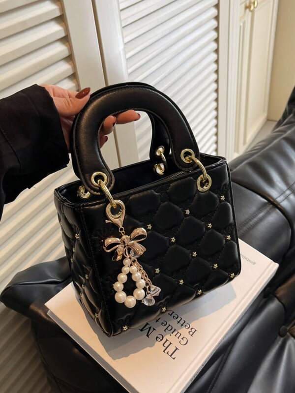 حقيبة يد نسائية عصرية، لون أحادي صغيرة مربعة بسيطة من بولي يوريثان، أنيقة وأنيقة، مناسبة للخروجات، التسوق، متعددة الاستخدامات، تأتي مع وشاح، فيونكة، زخرفات من اللآلئ الاصطناعية، هدية عيد الحب، حقيبة اللؤلؤ الاصطناعي الأنيق، أفضل هدايا عيد الأم للنساء