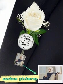 1 pièce d'épinglette photo personnalisée adorable avec un cristal de temps est une décoration unique et étincelante pour le mariage. Incrustez soigneusement les photos des parents, de la famille, des amoureux et des amis proches à l'intérieur, afin que les visages des personnes importantes soient toujours avec vous et témoignent des moments les plus heureux de la vie ensemble. Revivez la beauté à l'anniversaire, devenez un souvenir unique lors de la fête et offrez-le à votre amoureux pour exprimer votre amour infini.