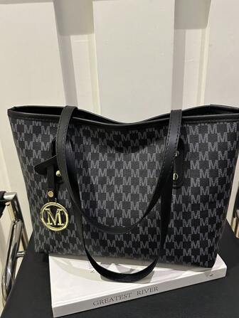 Grand sac fourre-tout personnalisé à impression simple et grande capacité, style européen et américain. Nouveau sac à bandoulière de navetteur en forme de losange pour femmes