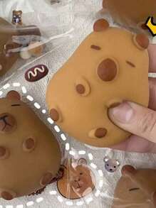 1 Stück zufälliger Stil TPR süßes Flusspferd weiches Quetschspielzeug, Weihnachtsgeschenke, Neujahrsgeschenke, Lustiges Spielzeug mit Acryl-Aufhänger, zufällige Farbe und Stil (zufällige äußere Verpackung)