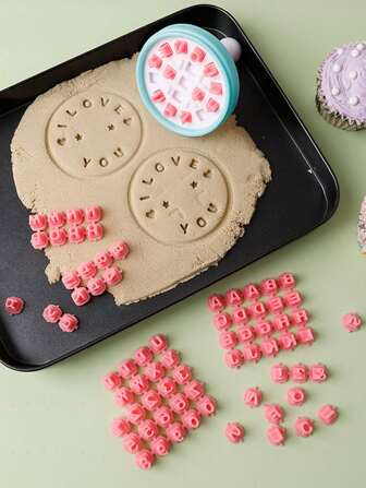 1 Set (1PC Stamp +2PCS Stamp Template) Alphabet Cookie Stamp, Alphanumeric Mold Set, Cookie And Fondant Stamp, Cookie Stamp Embowel Creative Embowel Mold, Alphabet Cookie Stamp Set Flexible Multi-Functional DIY Baking Tools, Home Newsletter Gift Letters Dessert Mold Pastry Baking Mold, Perfect For Making Candy, Cookies, Chocolate, Fudge, Jelly, Desserts, Ice Cubes, Etc