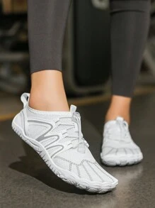 1 Pair Men's Fashionable Water Shoes, Adjustable Straps, Anti-Slip Comfortable Breathable Material, Rubber Outsole, Suitable For Outdoor Beach Walking, Beach Party, Park Cycling, Fitness Yoga - Casual Striped Low-Top Lace-Up Sports - White - View 3