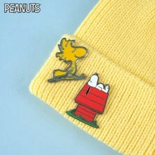 Peanuts 1/3 PCS 金属胸针珐琅别针可爱卡通情侣礼物小狗个性收藏品人物模型珠宝装饰背包书包服装布袋铅笔盒可爱时尚徽章适合男女日常佩戴情人节礼物 - 紅色 - 查看 10