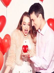 1/5pcs 2.75'' Heart Stress Balls Valentine's Day Squishy Heart Shaped Foam Stress Relief Ball, Valentine Party Favor, Scene Decor, Home Decor, Theme Party Decor - Red - View 2